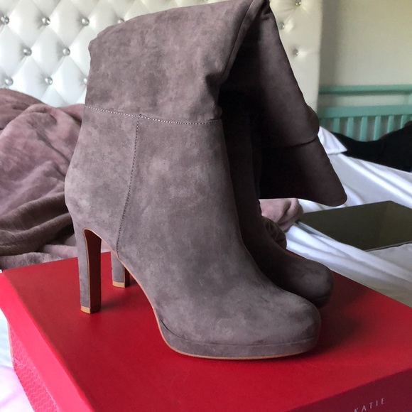 Heels - Picture 2 of 5